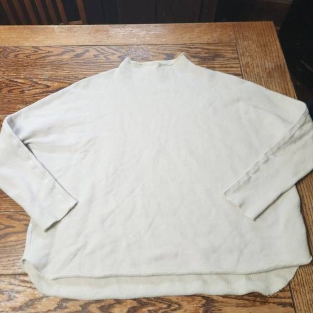 Frank & Eileen Effie Capelet in white sz Small  stains!